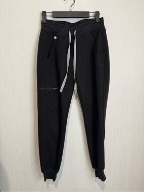 FIGS ZAMORA JOGGER SCRUB PANTS. XXS Petite. Black. Style: W18SW2005P